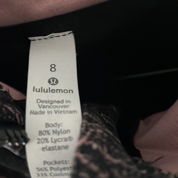 Lulu Lemon Jacket - Picture 4 of 4